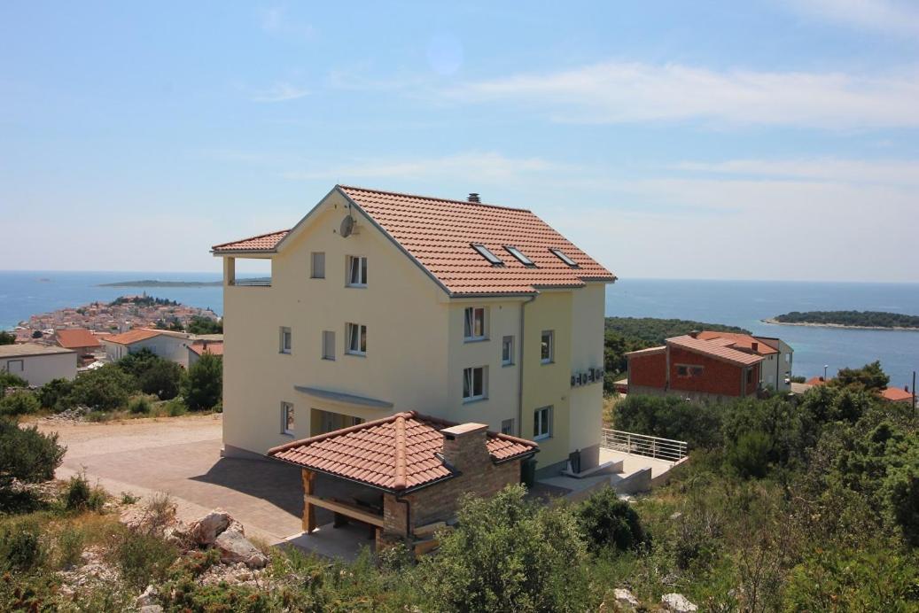 Apartmani Nejasmic Primošten Exterior foto